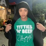 Zyrøz avatar